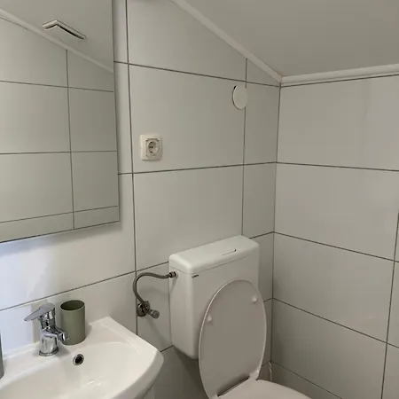 Apartamento Marija With Big Garden - Ta Leut Agency Vrsi
