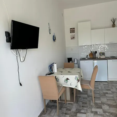 Marija With Big Garden - Ta Leut Agency Apartamento Vrsi
