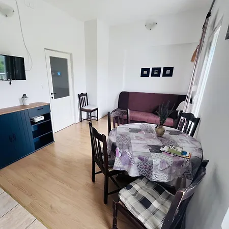 Marija With Big Garden - Ta Leut Agency *